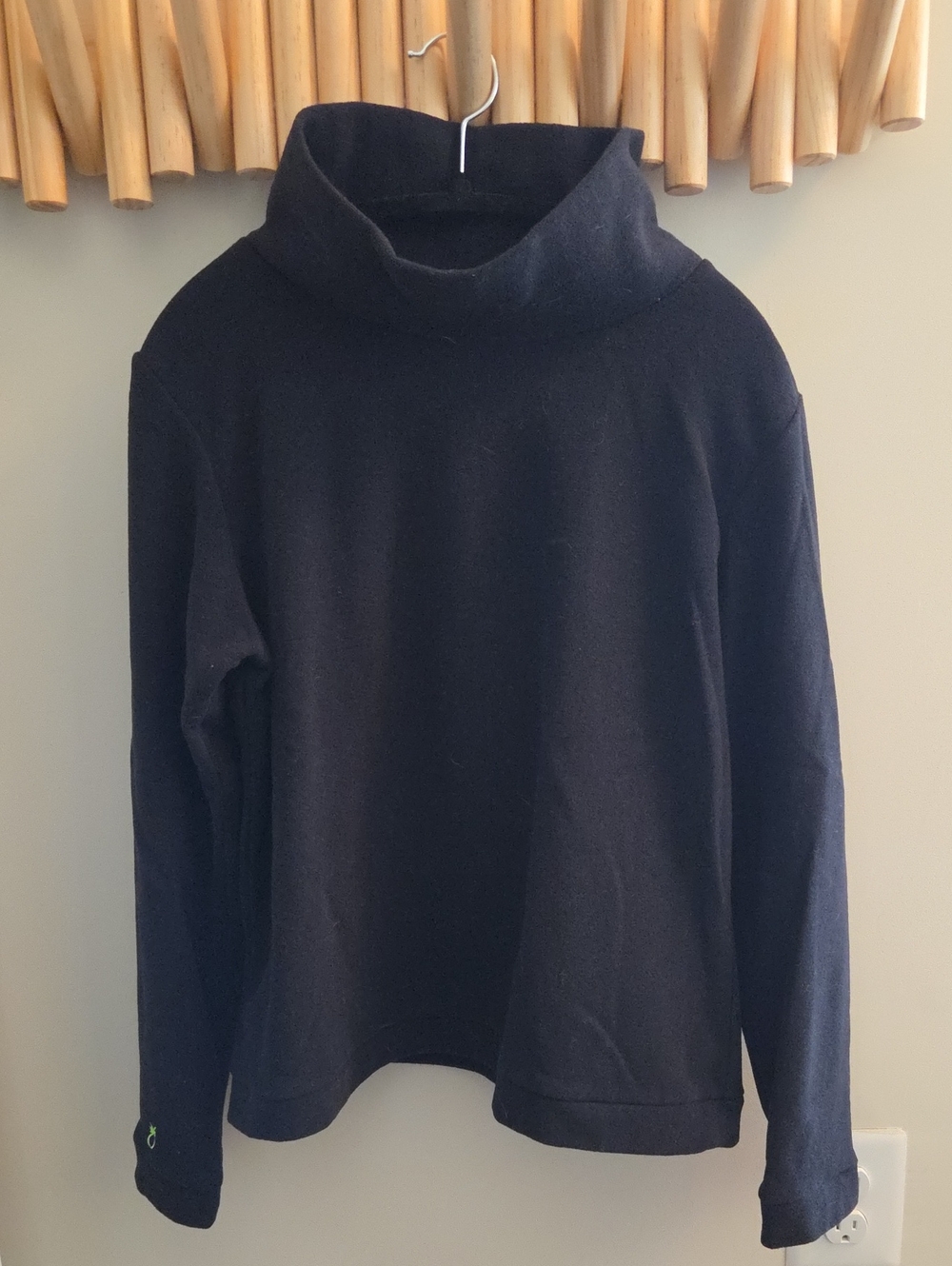 Dudley Stephens Black Park Slope Pullover